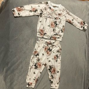 Beautiful girlie outfit